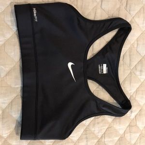 Nike Fit Dry sports bra